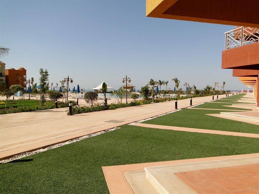 Porto Sokhna Pyramids Apartments Powered By Amer-Group Family Only Ain Sukhna Eksteriør bilde