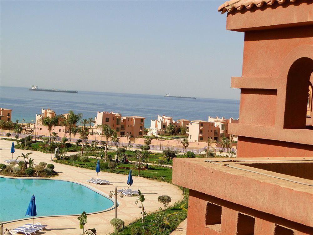 Porto Sokhna Pyramids Apartments Powered By Amer-Group Family Only Ain Sukhna Eksteriør bilde